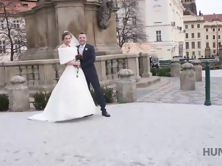 'HUNT4K. Rich man pays well to fuck hot young babe on her wedding day'