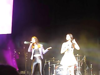 Victoria Justice and Madison Reed - cheer me up live