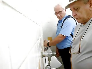 daddy looking for action in a public toilet