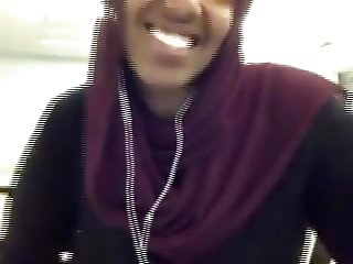 Somali teen at the university