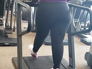 Candid Latina BBW in Gym Heavy Ass