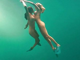 Kelly Brook & Riley Steele Nude Scene on ScandalPlanet.Com