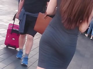 Candid Super Jiggly Wobbly Ass - Skin Tight Dress - Hot Pawg