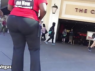 Thick Ass GHETTO BOOTY on the Vegas Strip