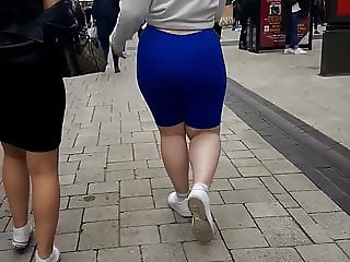 REAL TEEN PAWG BRIT BIG CANDID BOOTY